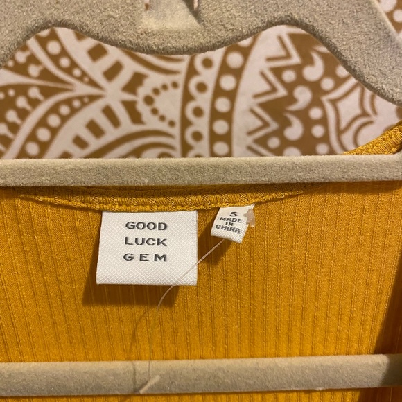 Good Luck Gem, small, mustard crop top - Picture 5 of 5